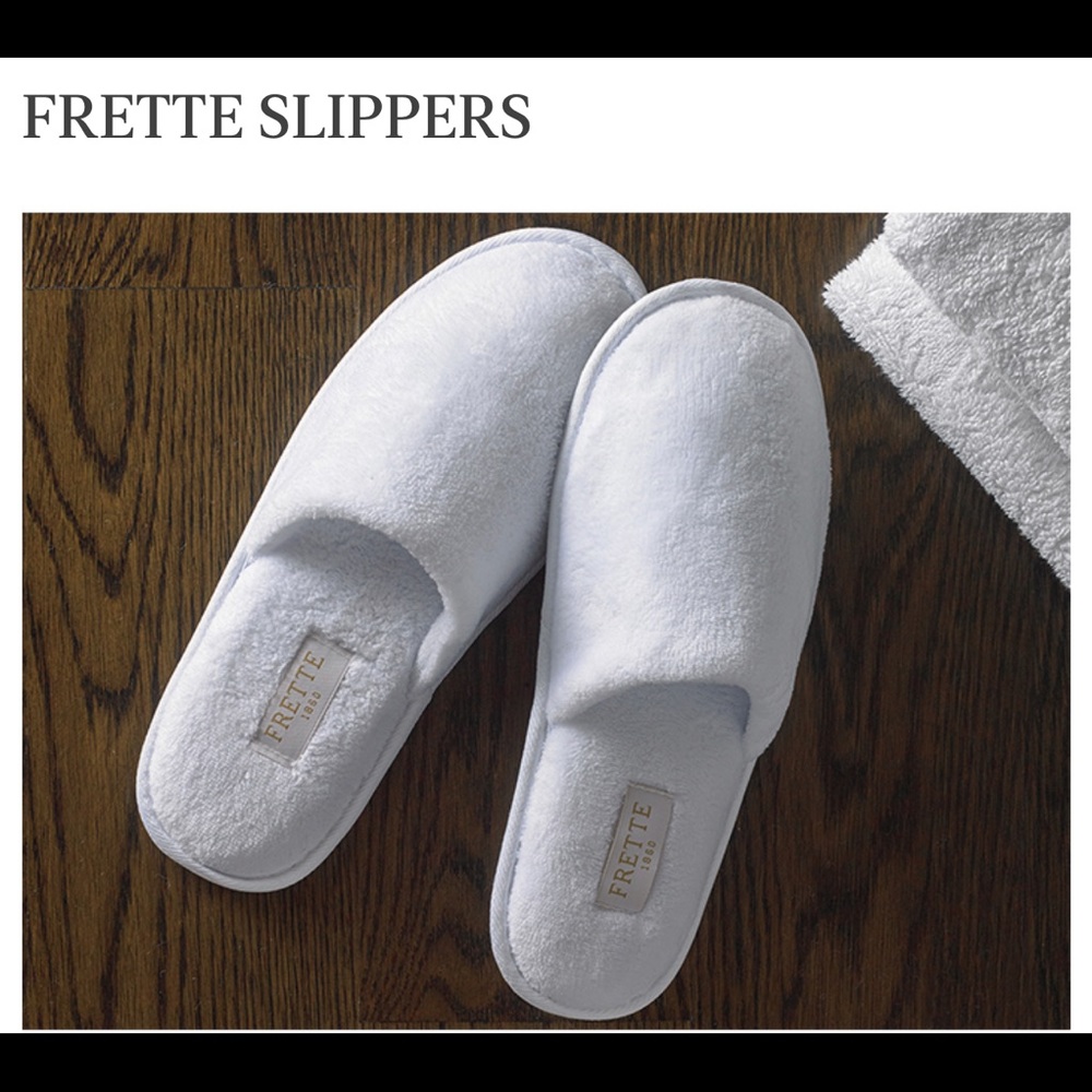 NEW Frette White Luxury Hotel Spa Slippers - Unisex, one size fits most.